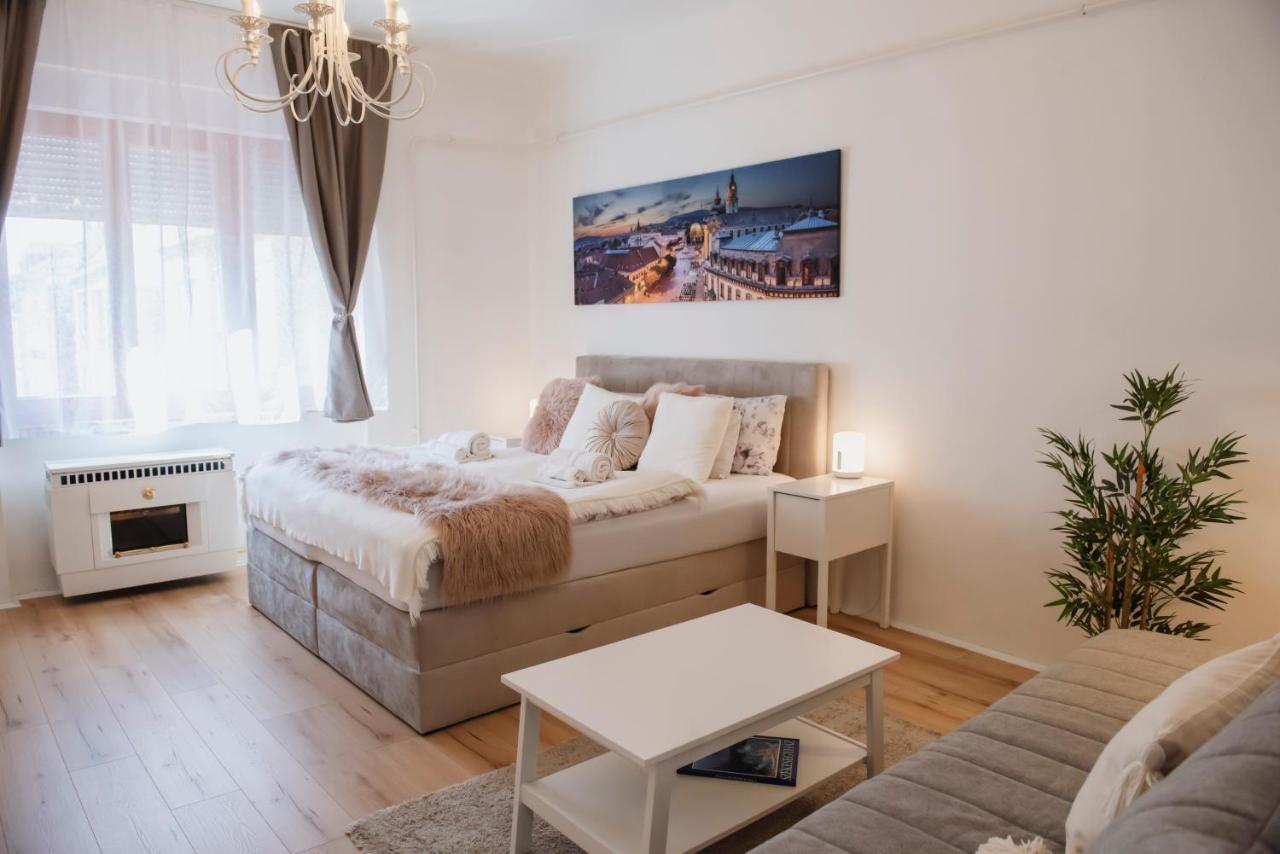 Heart Of Pecs Apartman Free Parking Exteriör bild